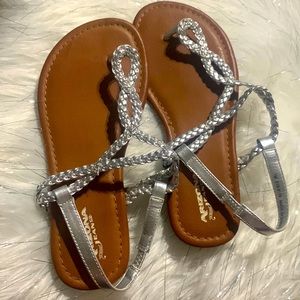 Brand new Girls silver sandals size 1 Arizona Jean Co.